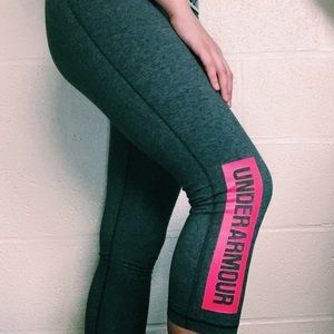 Gray Underarmour Crop Leggings